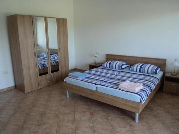 Apartments Delfini Sveti Filip i Jakov Εξωτερικό φωτογραφία