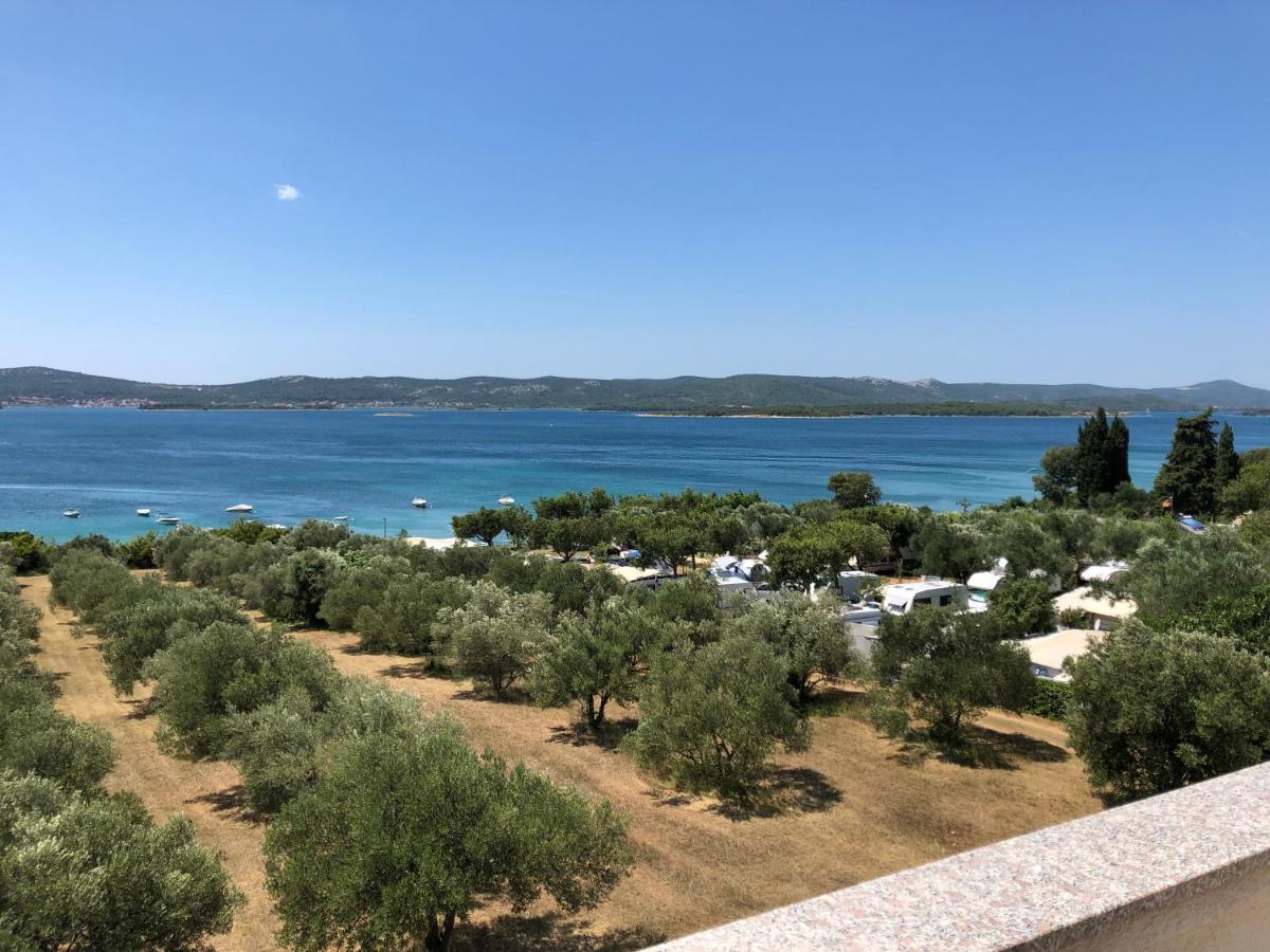 Apartments Delfini Sveti Filip i Jakov Εξωτερικό φωτογραφία