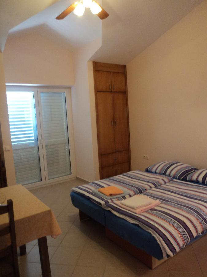 Apartments Delfini Sveti Filip i Jakov Εξωτερικό φωτογραφία