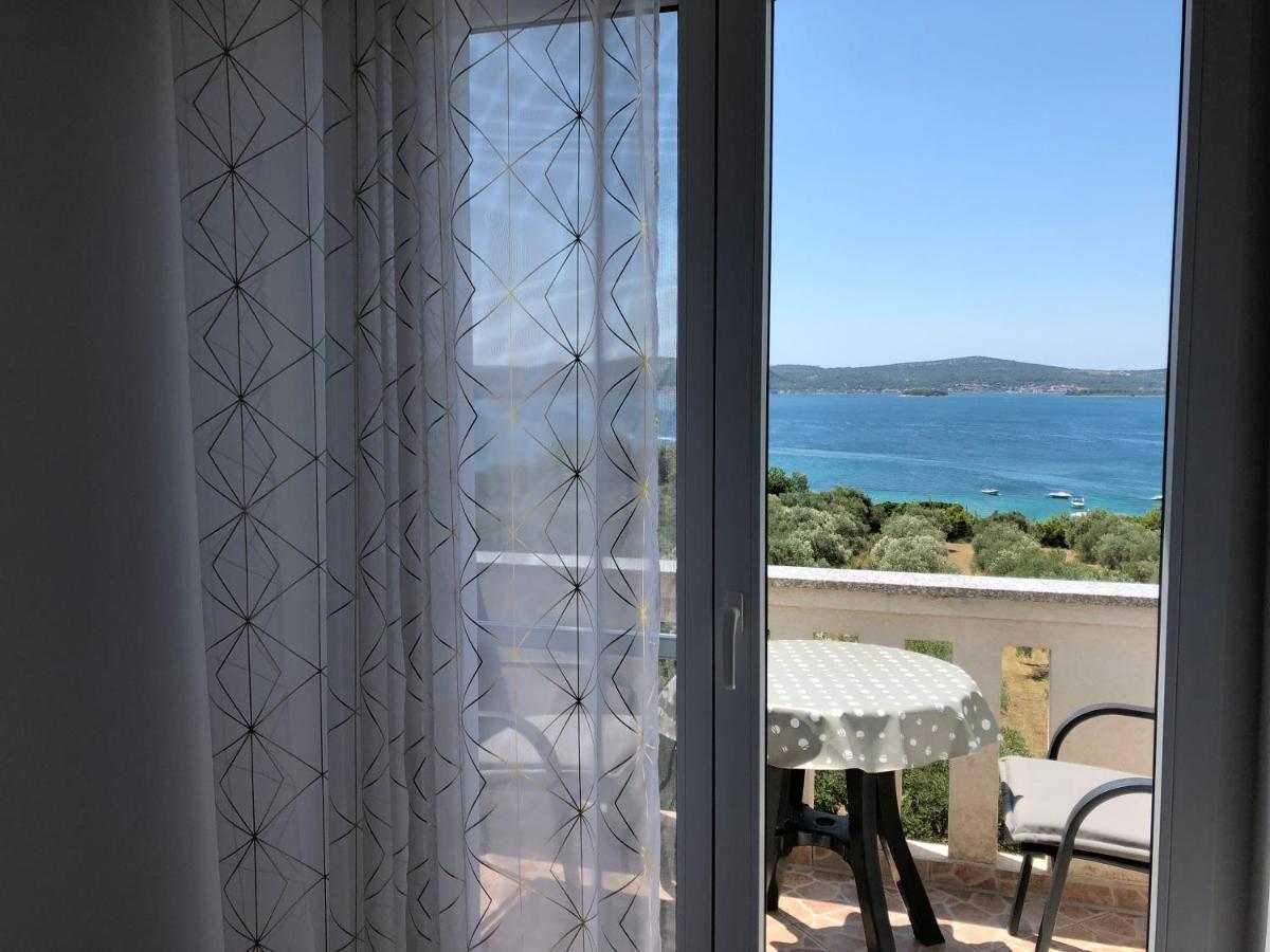 Apartments Delfini Sveti Filip i Jakov Εξωτερικό φωτογραφία