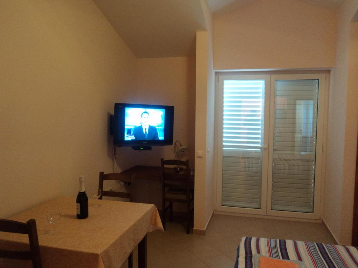 Apartments Delfini Sveti Filip i Jakov Εξωτερικό φωτογραφία